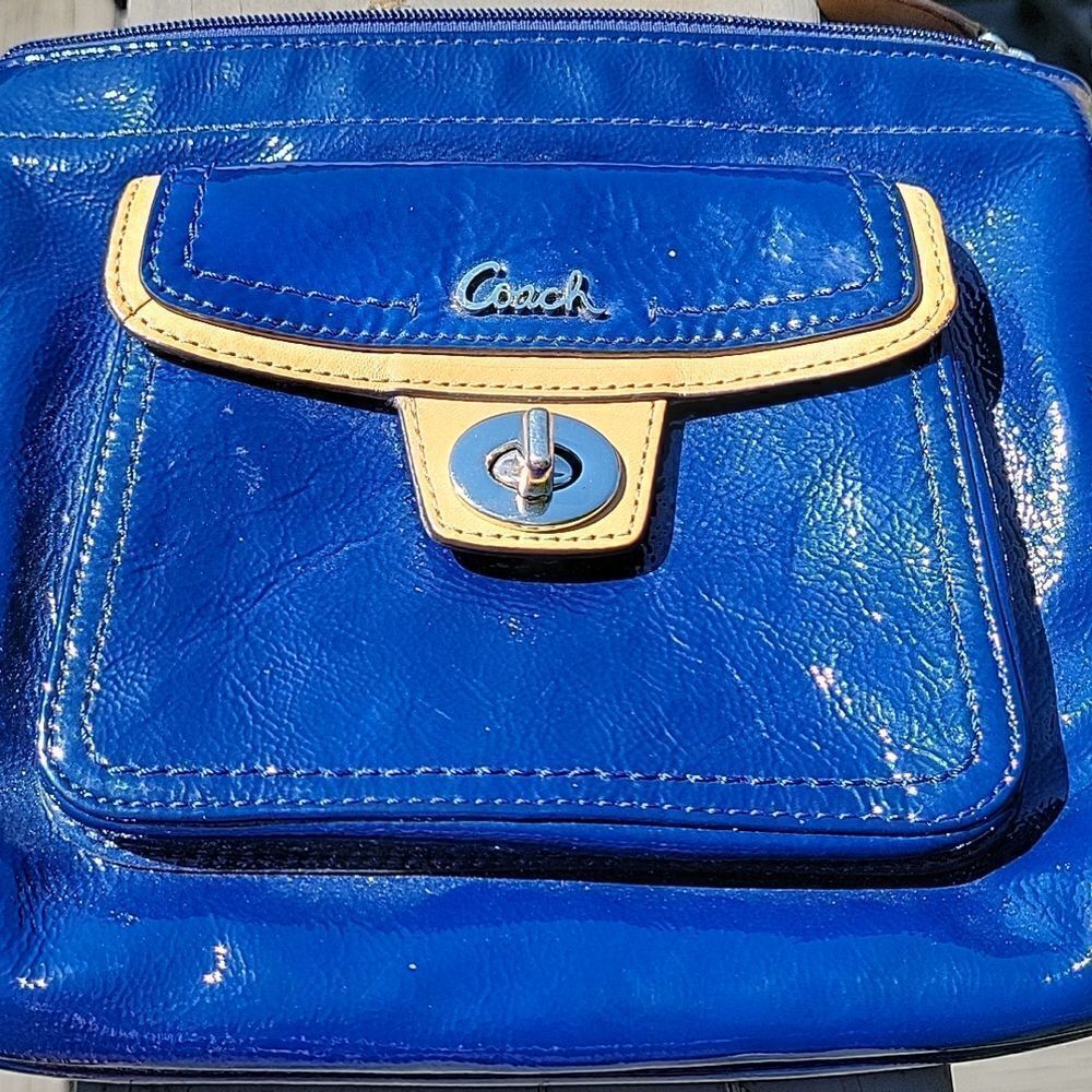 Coach Swingpack Blue Patent Leather Cross Body Bag - Picture 2 of 7